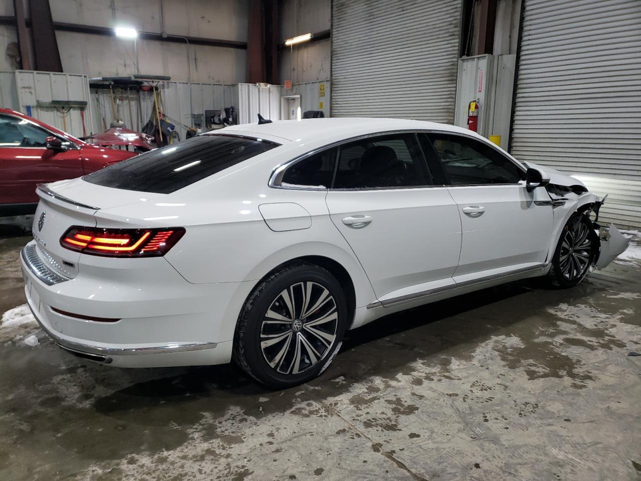 2019 Volkswagen Arteon Se - Image 3