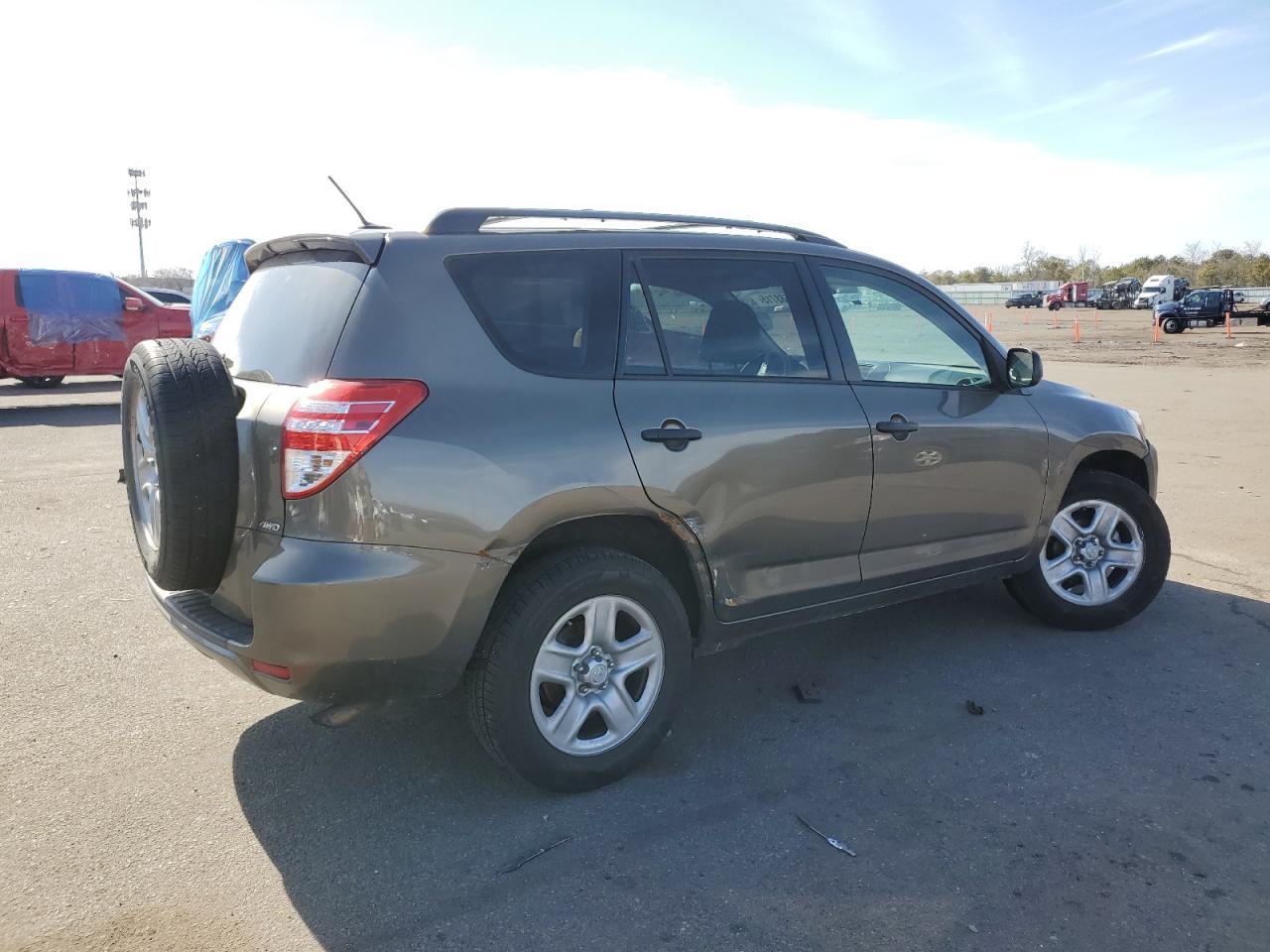 2010 Toyota Rav4 - Image 3