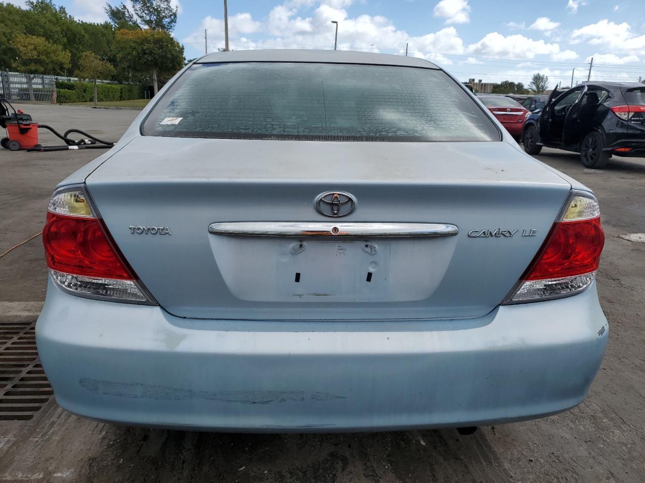 2005 Toyota Camry Le - Фото 6