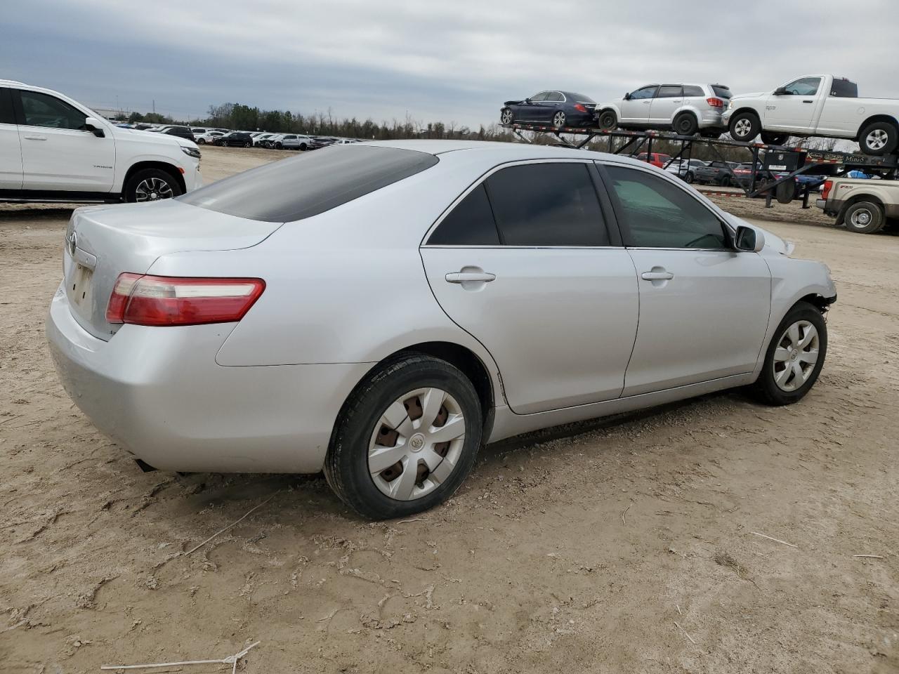 2009 Toyota Camry Base - Фото 3