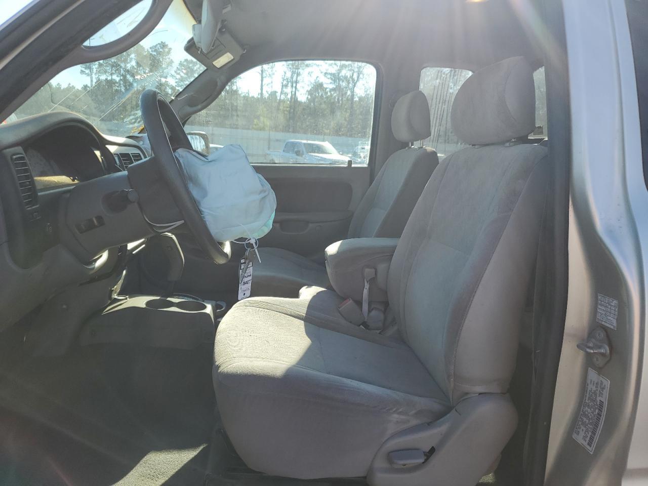 2004 Toyota Tacoma Xtracab - Image 7