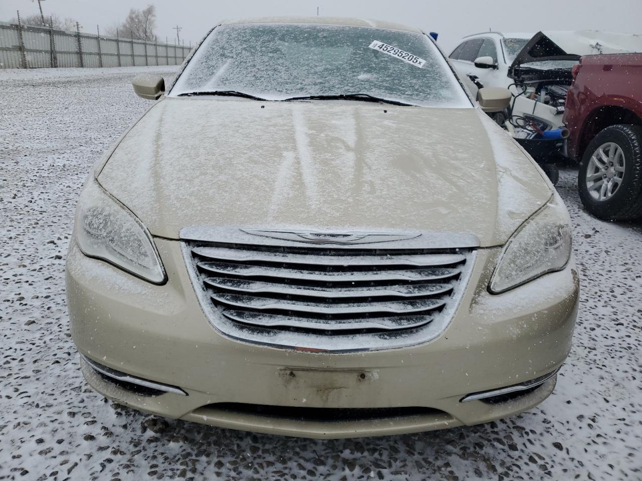 2011 Chrysler 200 Touring - Image 5