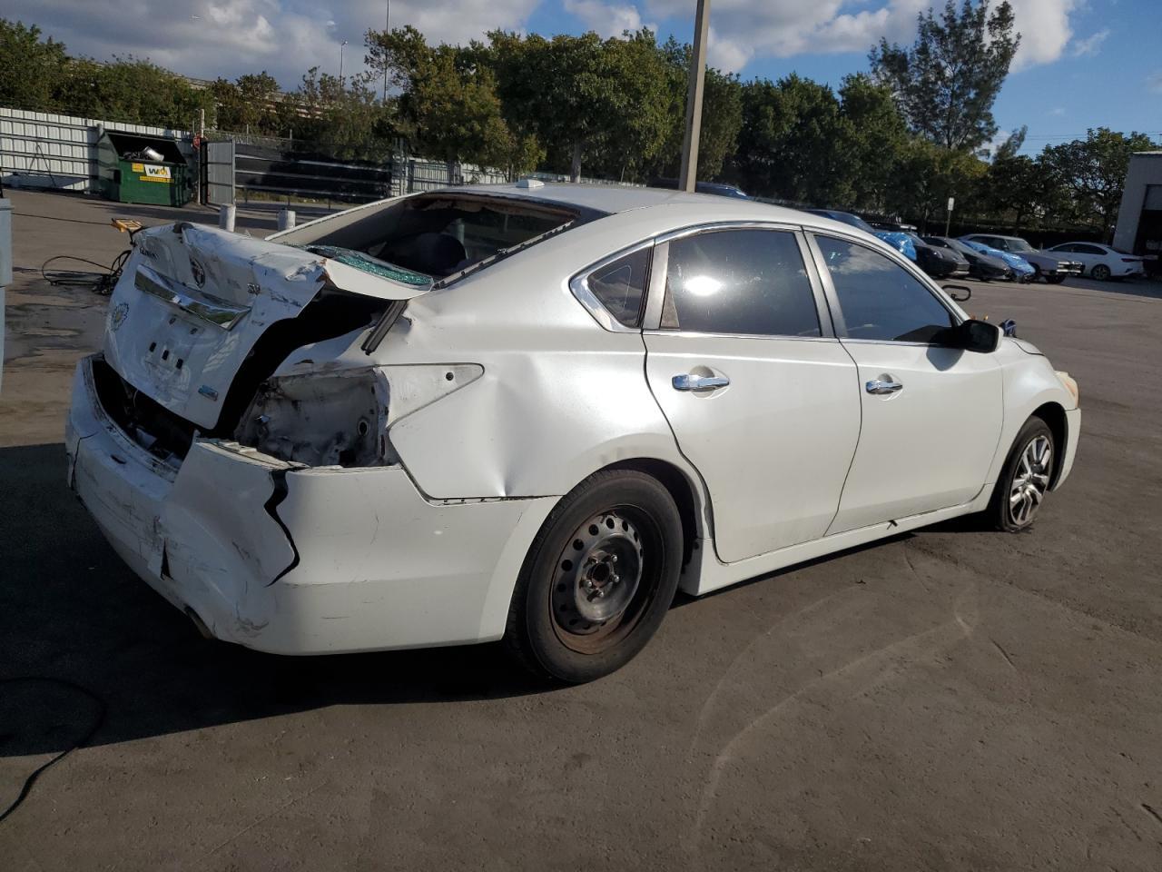 2014 Nissan Altima 2.5 - Фото 3