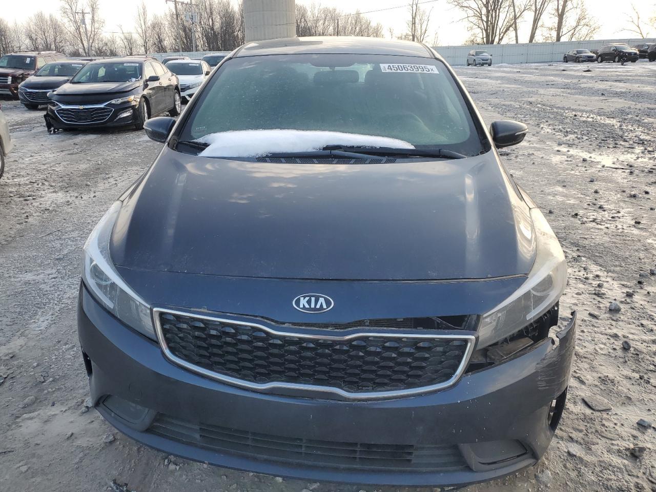 2017 Kia Forte Lx - Image 5