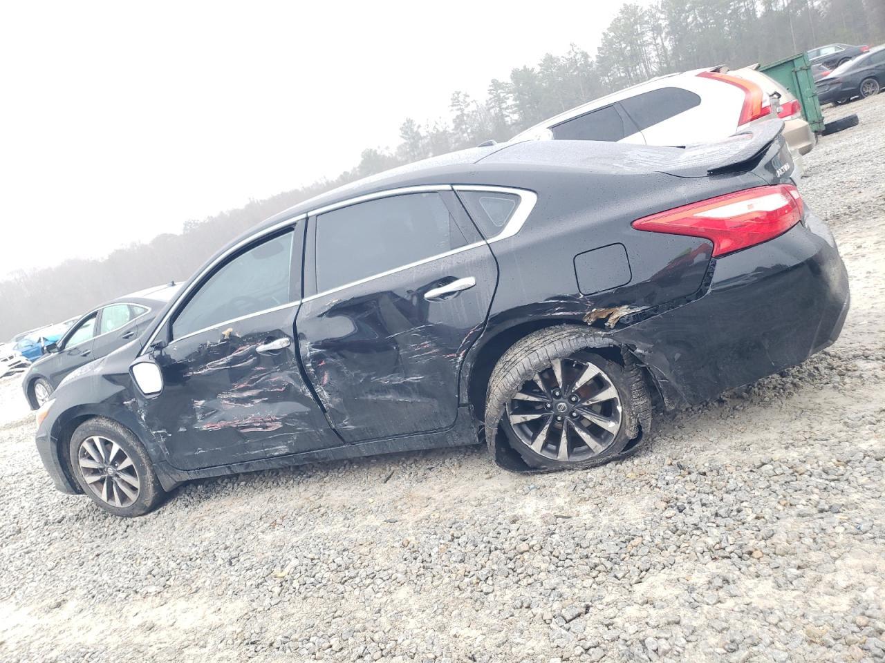 2016 Nissan Altima 2.5 - Фото 2