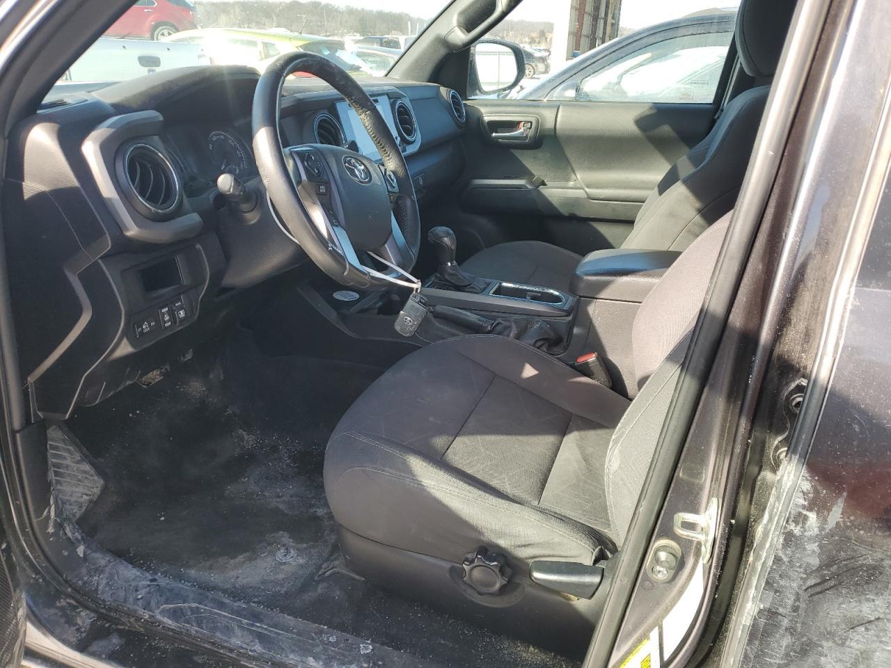 2017 Toyota Tacoma Double Cab - Image 7