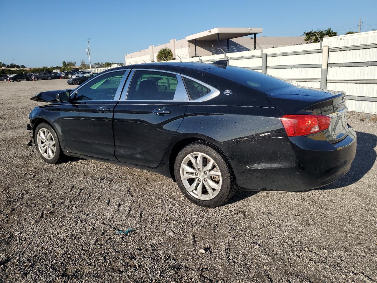 2018 Chevrolet Impala Lt - Фото 2