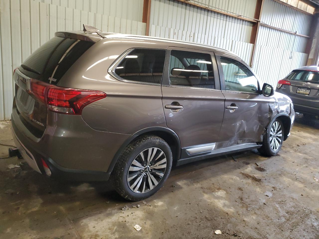 2019 Mitsubishi Outlander Se - Фото 3
