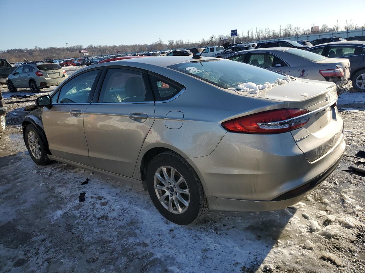 2017 Ford Fusion S - Фото 2