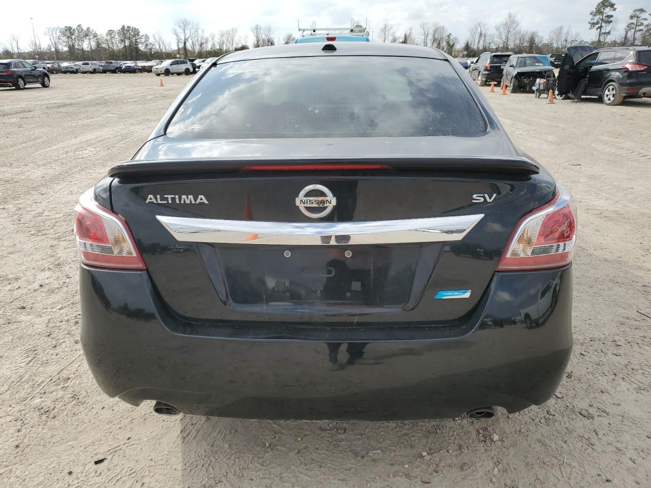 2013 Niss Altima 2.5 - Image 6