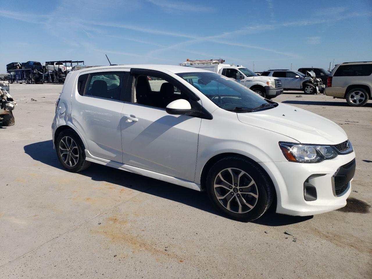 2020 Chevrolet Sonic Lt - Image 4