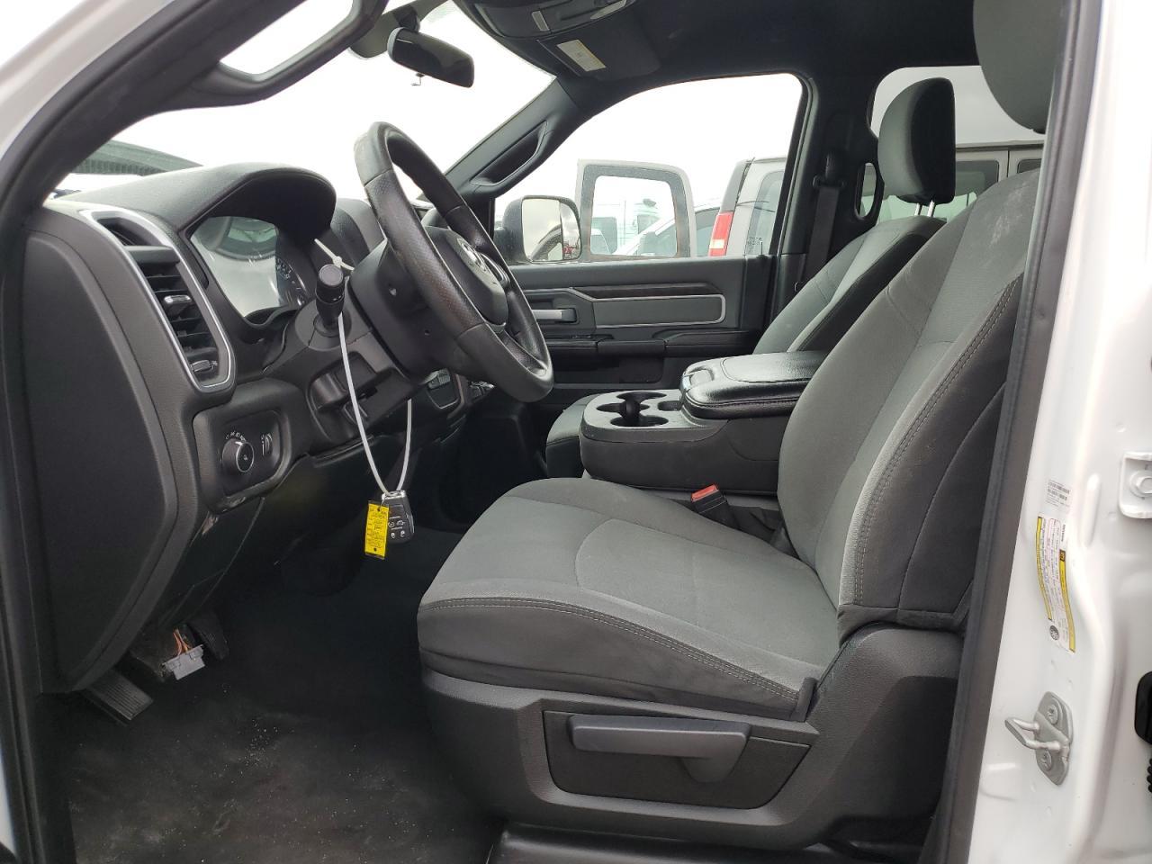 2021 Ram 3500 Big Horn - Фото 7