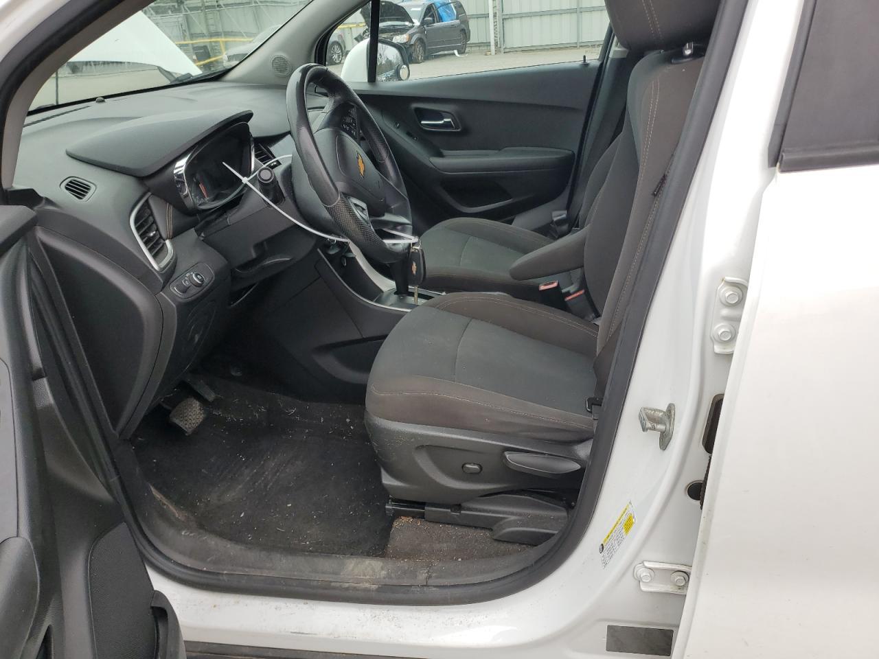 2020 Chevrolet Trax Ls - Image 7