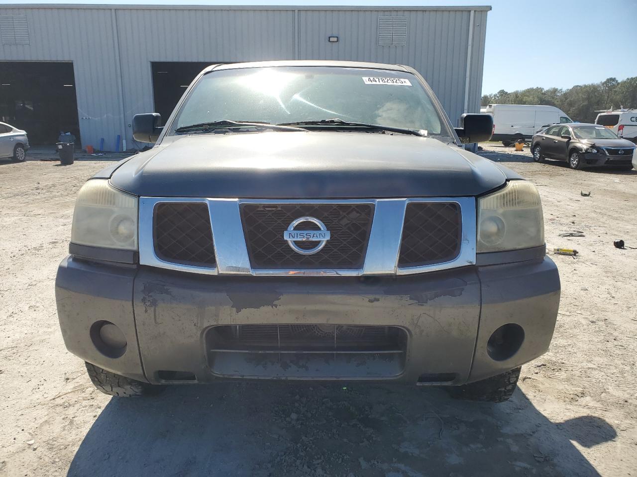 2005 Nissan Titan Xe - Фото 5