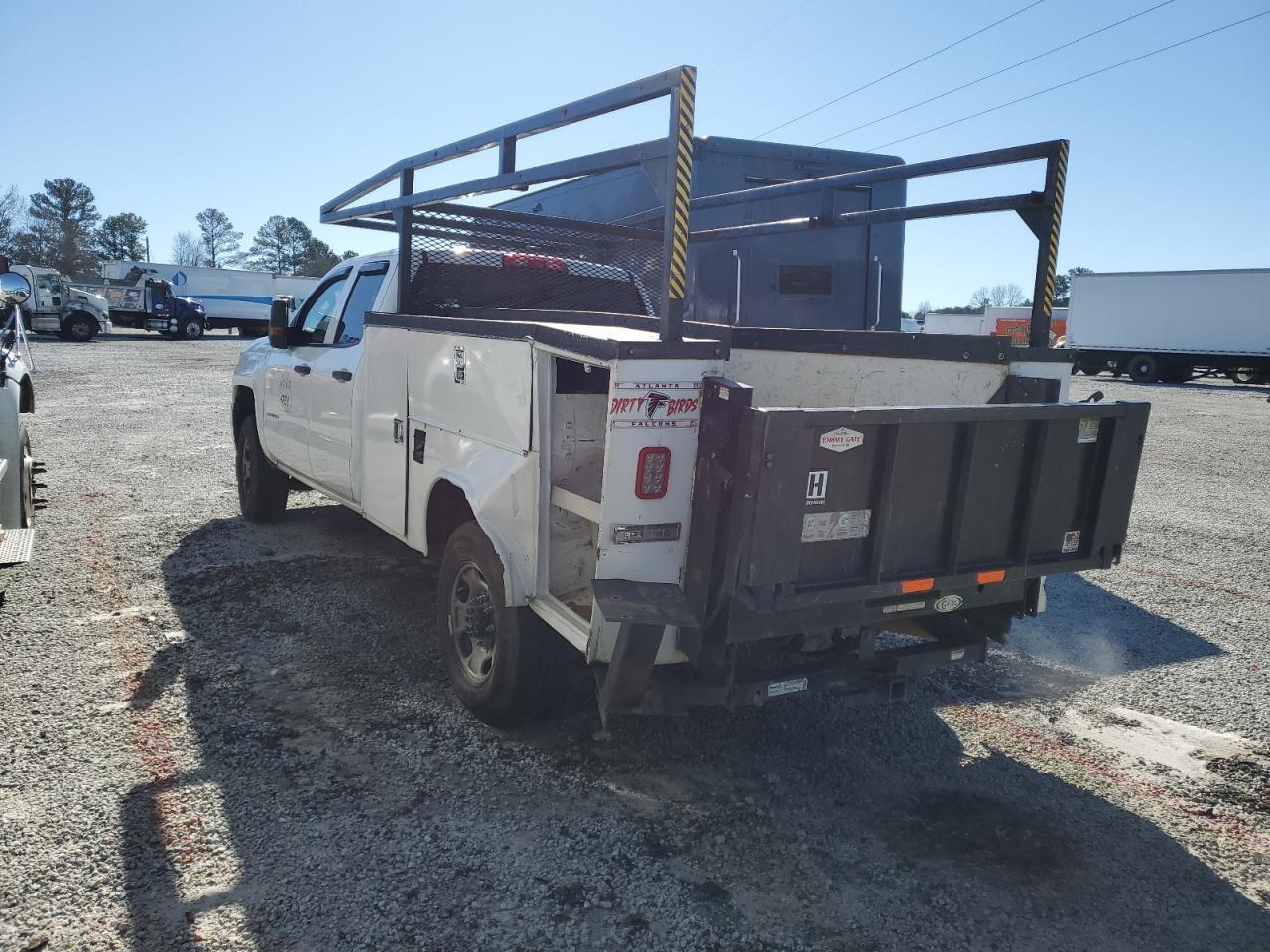 2019 Chevrolet Silverado C2500 Heavy Duty - Image 2