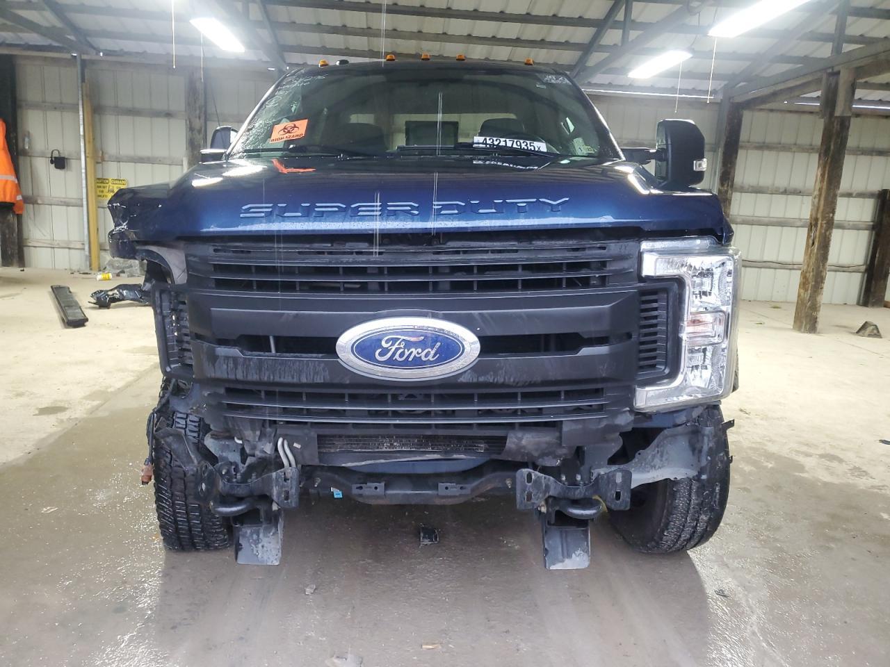 2019 Ford F250 Super Duty - Фото 5