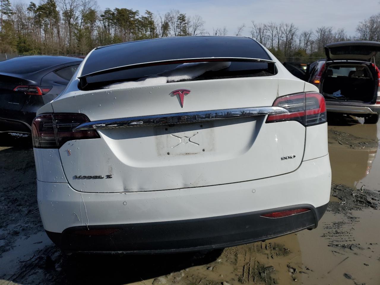 2016 Tesla Model X - Фото 6