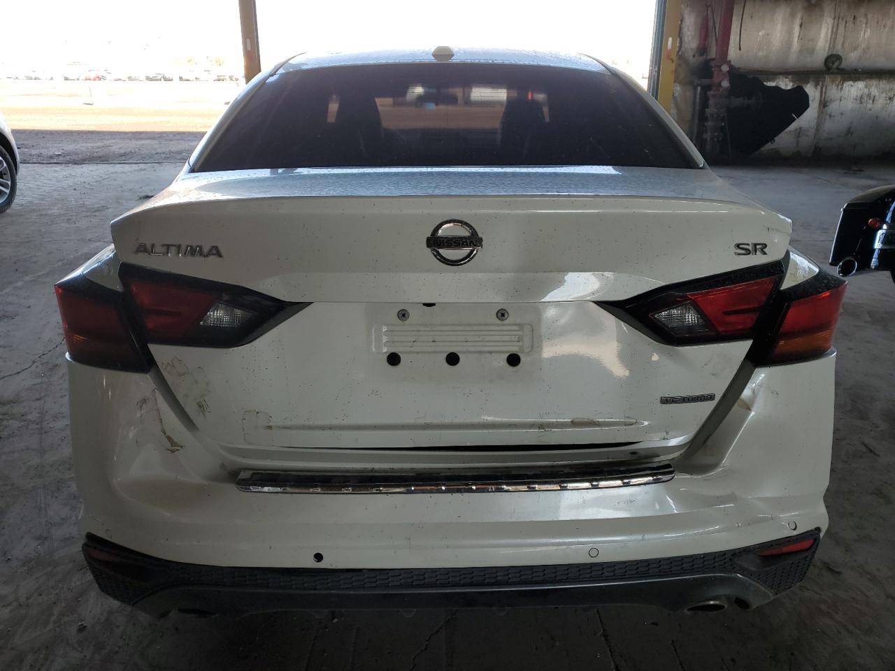 2022 Nissan Altima Sr - Image 6