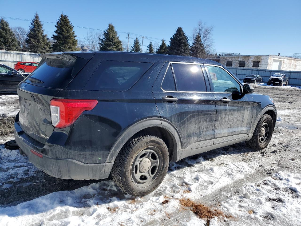 2021 Ford Explorer Police Interceptor - Image 3