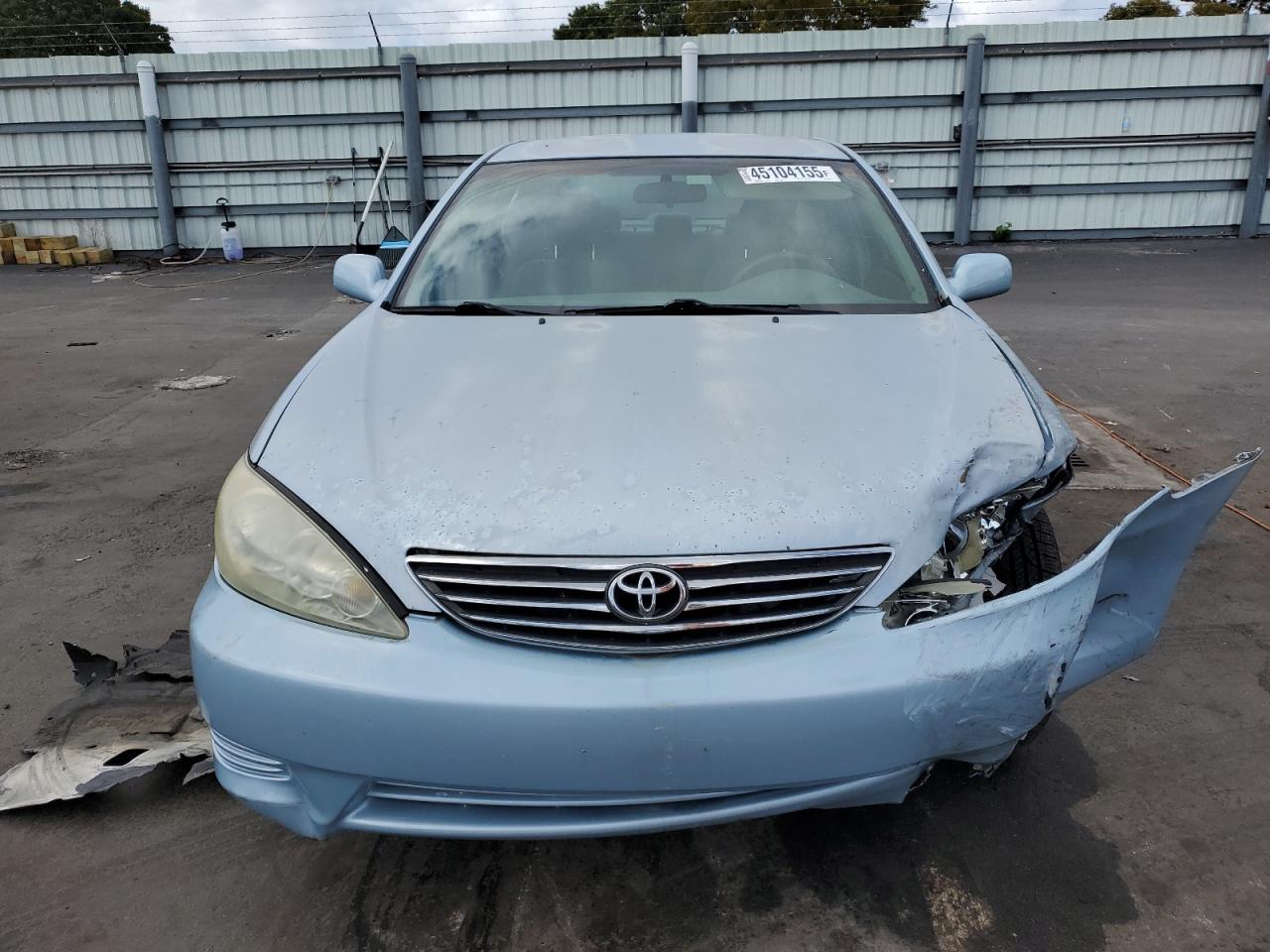 2005 Toyota Camry Le - Фото 5