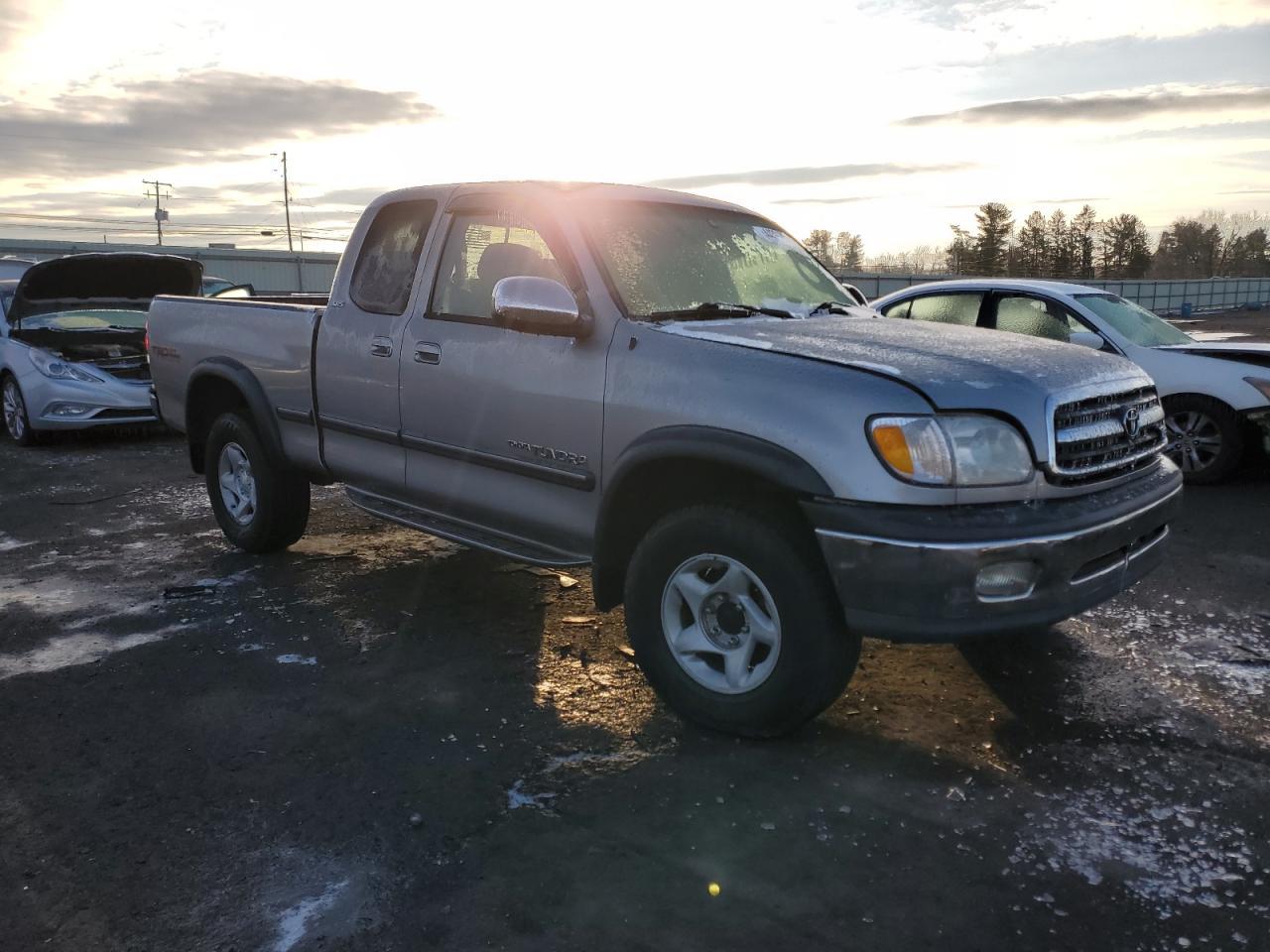 2001 Toyota Tundra Access Cab - Image 4