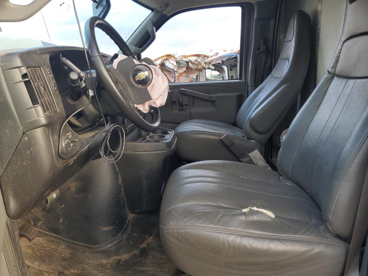 2022 Chevrolet Express G3500 - Фото 7