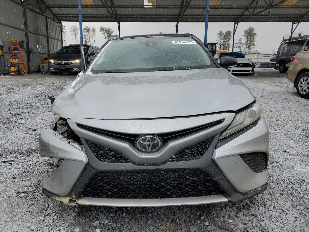 2019 Toyota Camry Xse - Фото 5