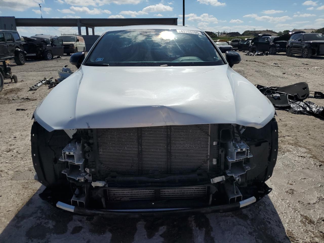 2020 Volvo S60 T5 R-Design - Фото 5