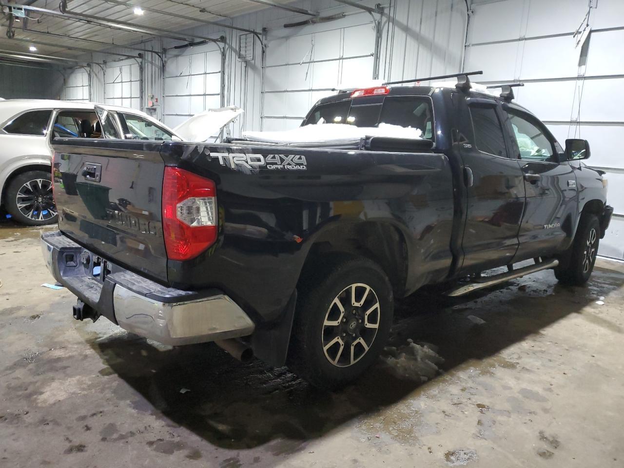 2017 Toyota Tundra Sr5 - Image 3