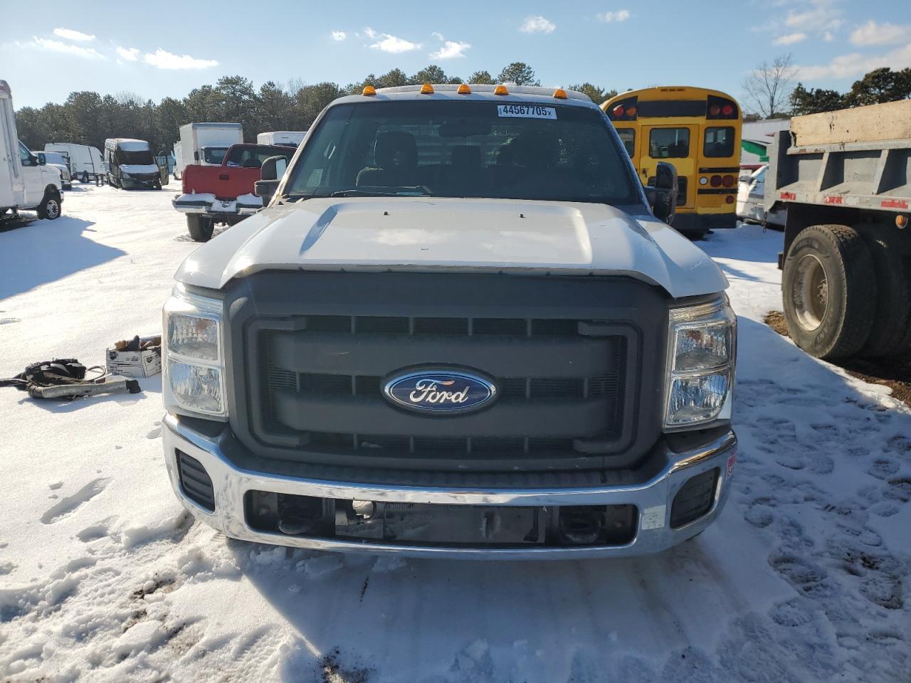 2011 Ford F350 Super Duty - Фото 5