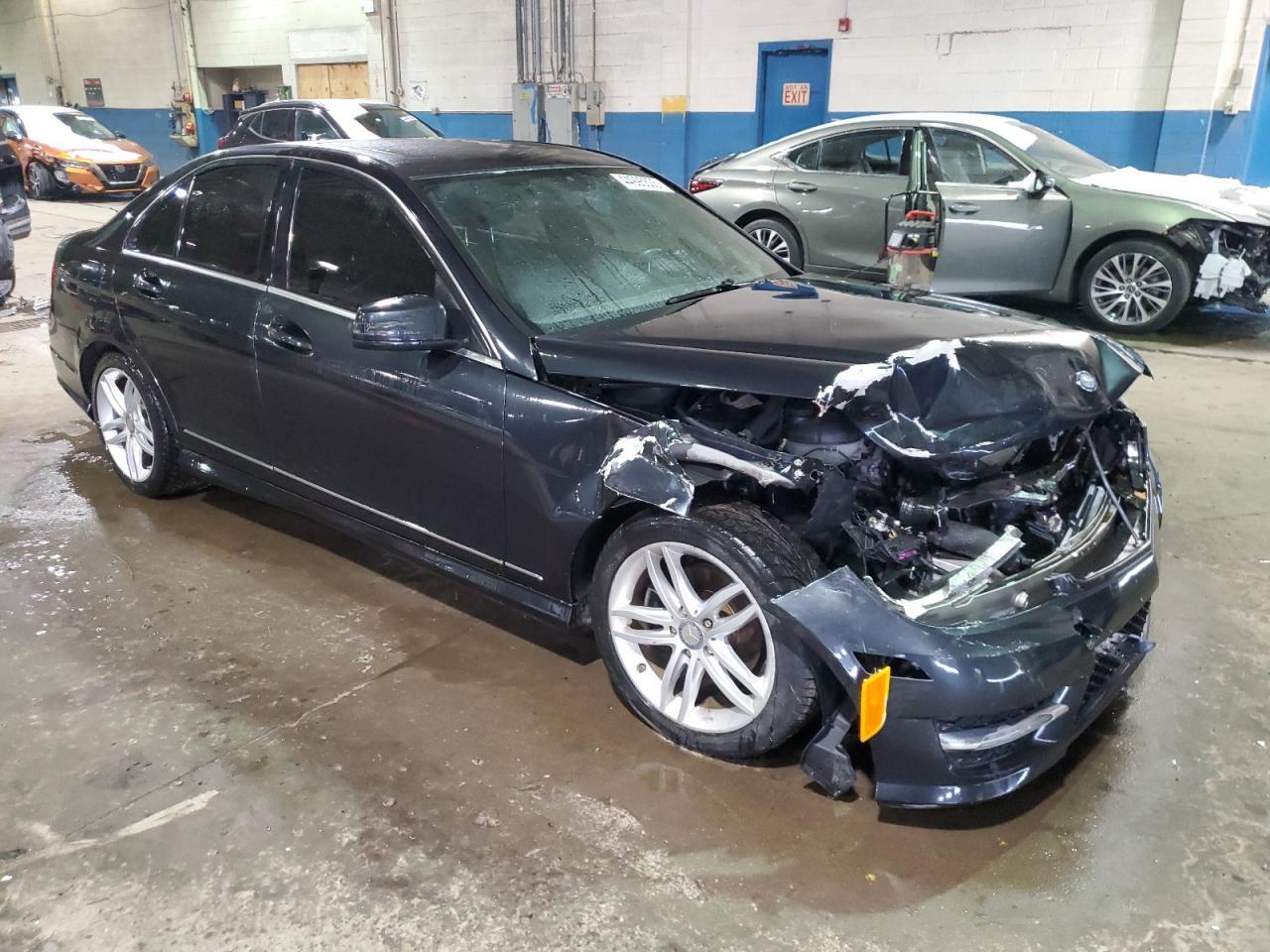 2012 Mercedes-Benz C 300 4Matic - Фото 4