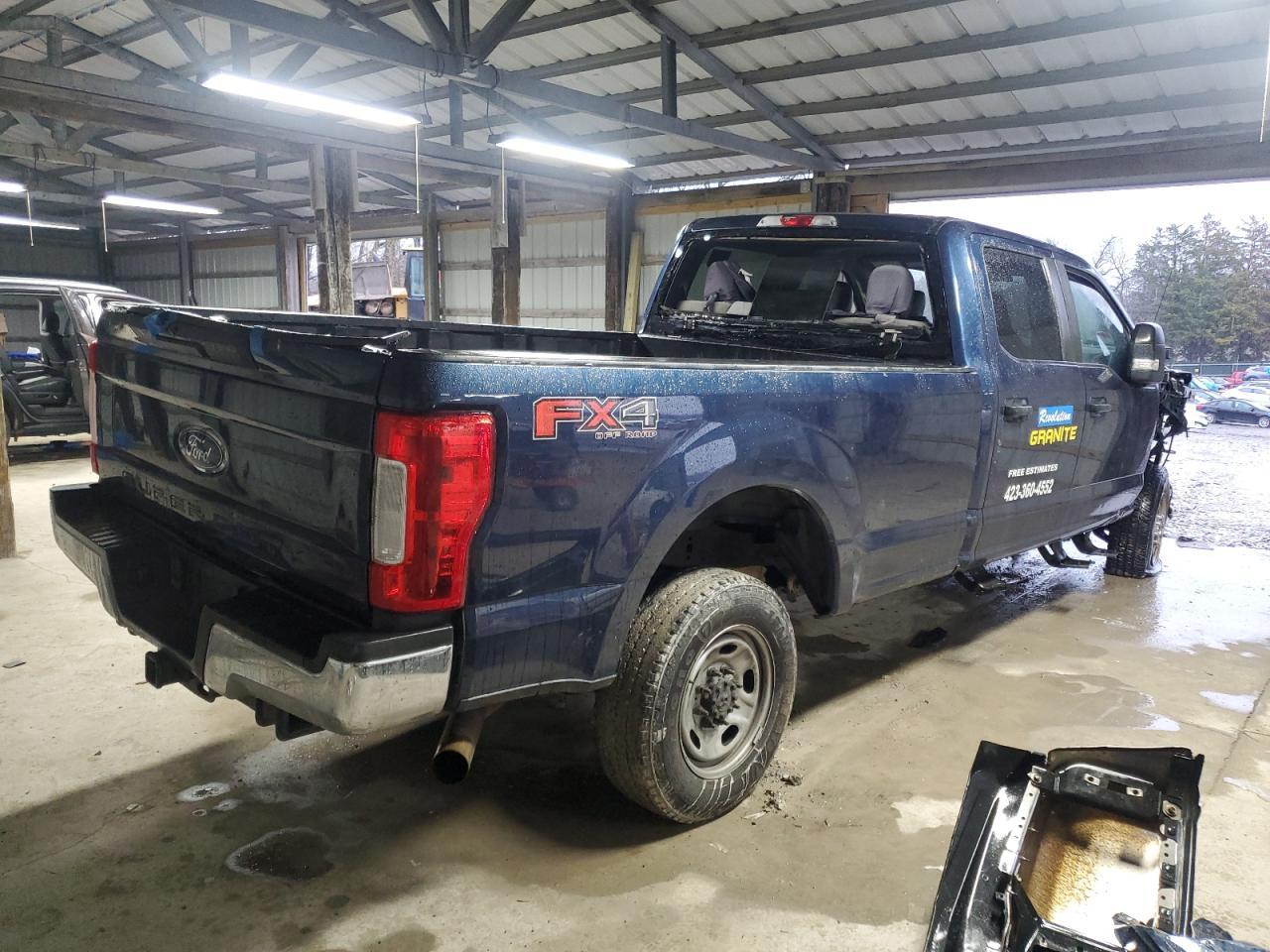 2019 Ford F250 Super Duty - Фото 3