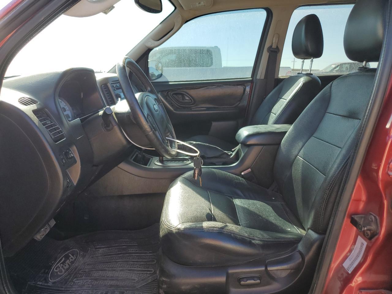 2005 Ford Escape - Фото 7