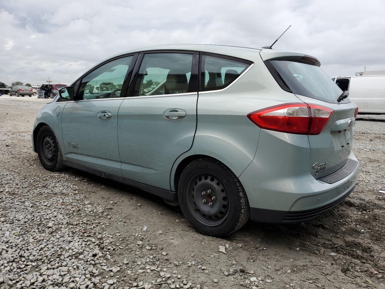 2014 Ford C-Max Premium - Image 2
