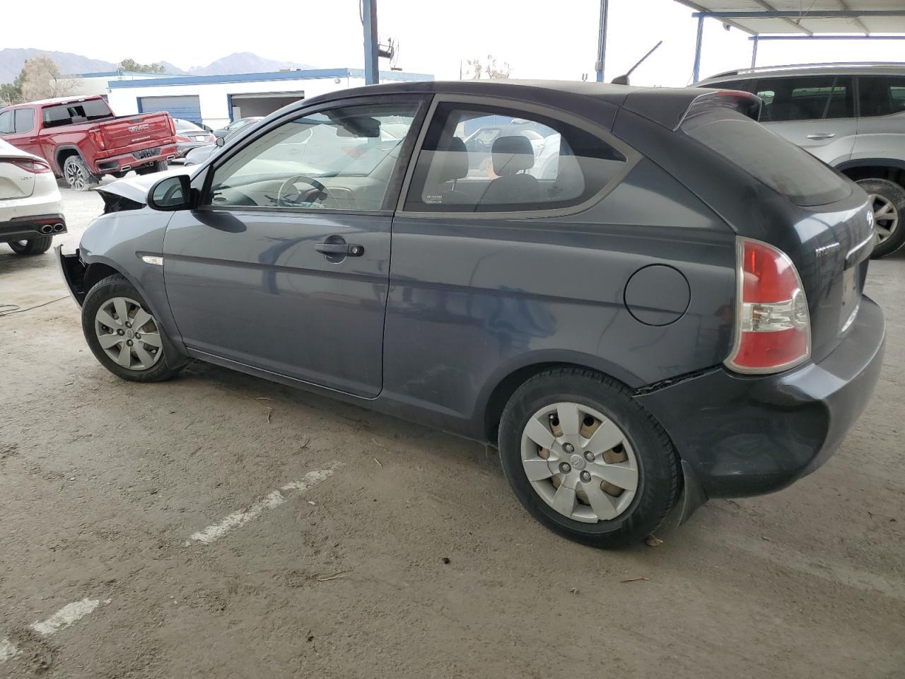 2008 Hyundai Accent Gs - Image 2