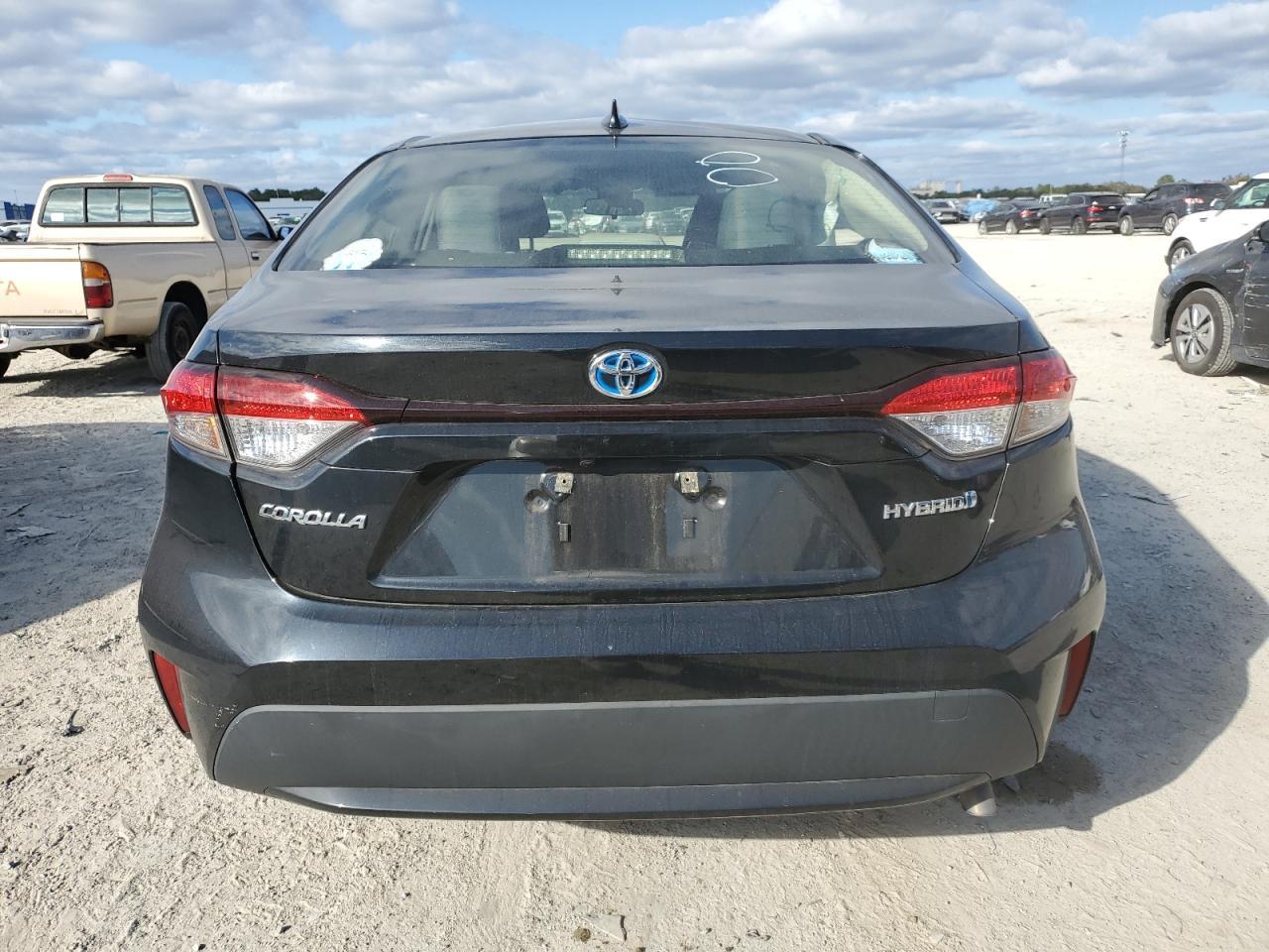 2022 Toyota Corolla Le - Image 6