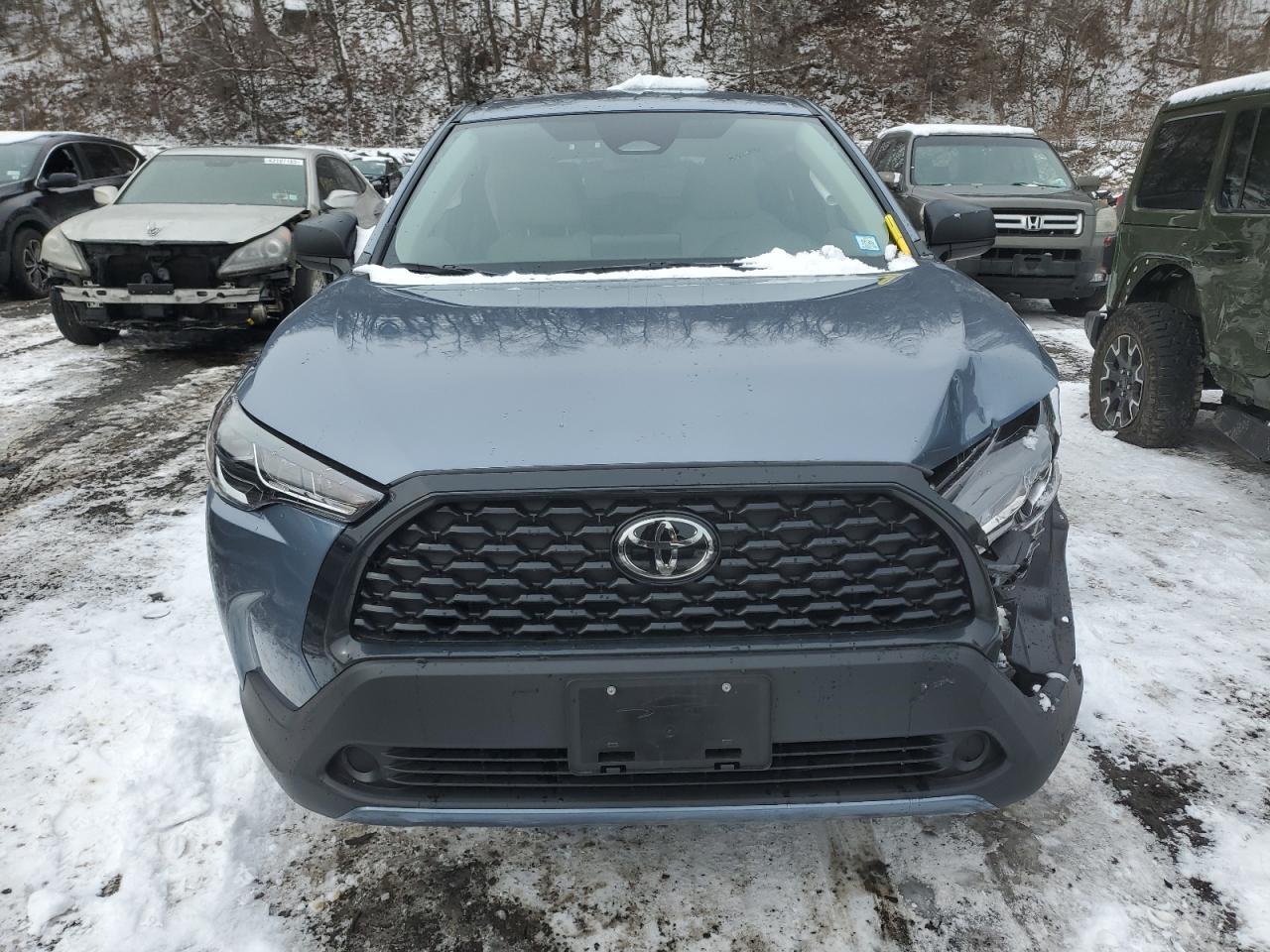 2024 Toyota Corolla Cross L - Фото 5