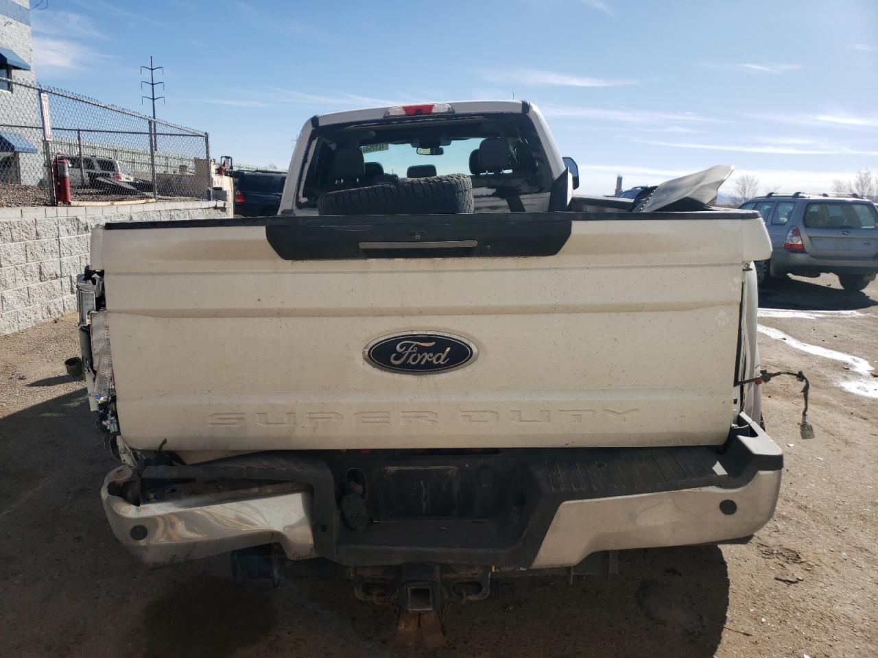 2017 Ford F350 Super Duty - Фото 6