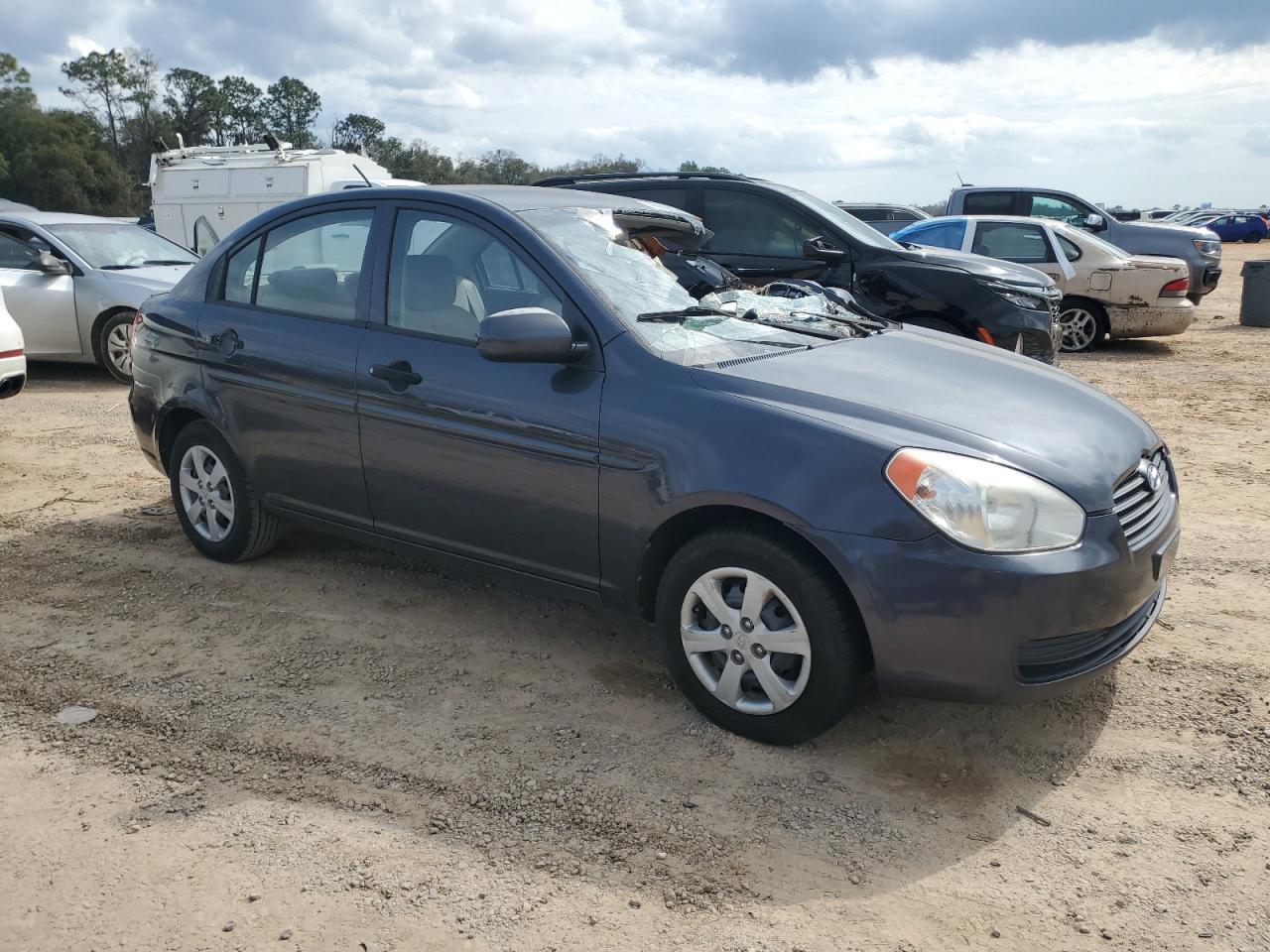 2010 Hyundai Accent Gls - Image 4
