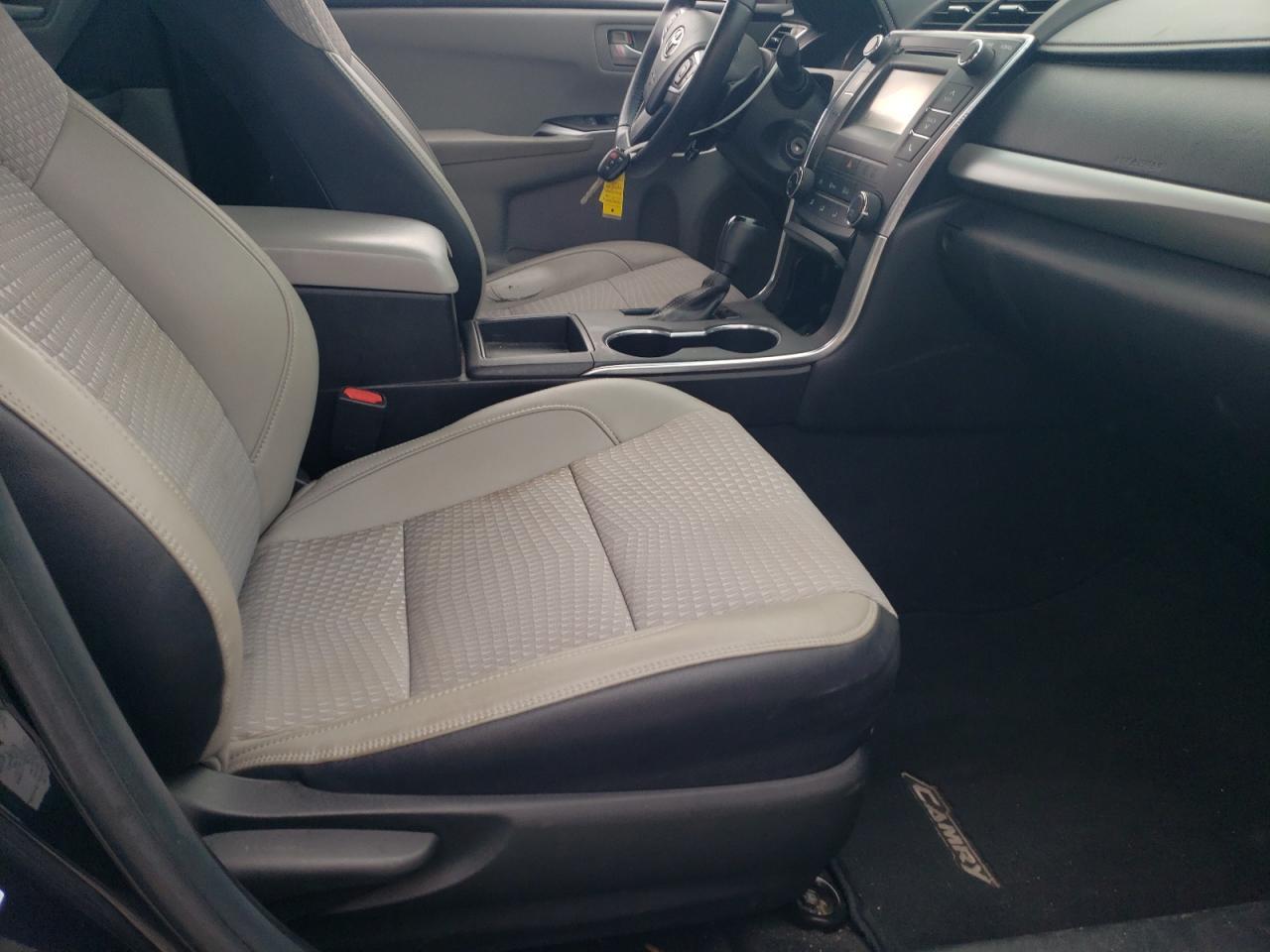 2015 Toyota Camry Le - Фото 7