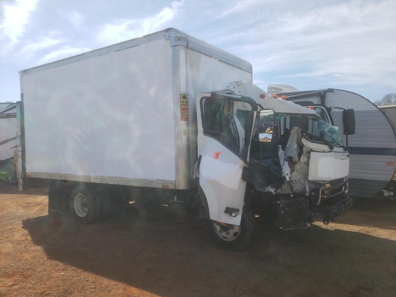 2019 Isuzu Npr - Image 4