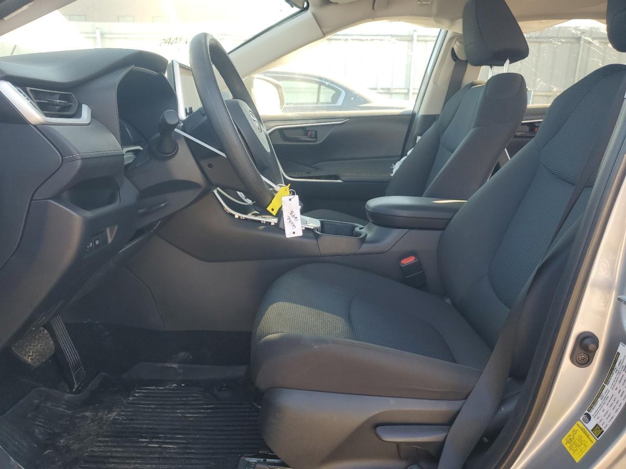 2024 Toyota Rav4 Le - Фото 7