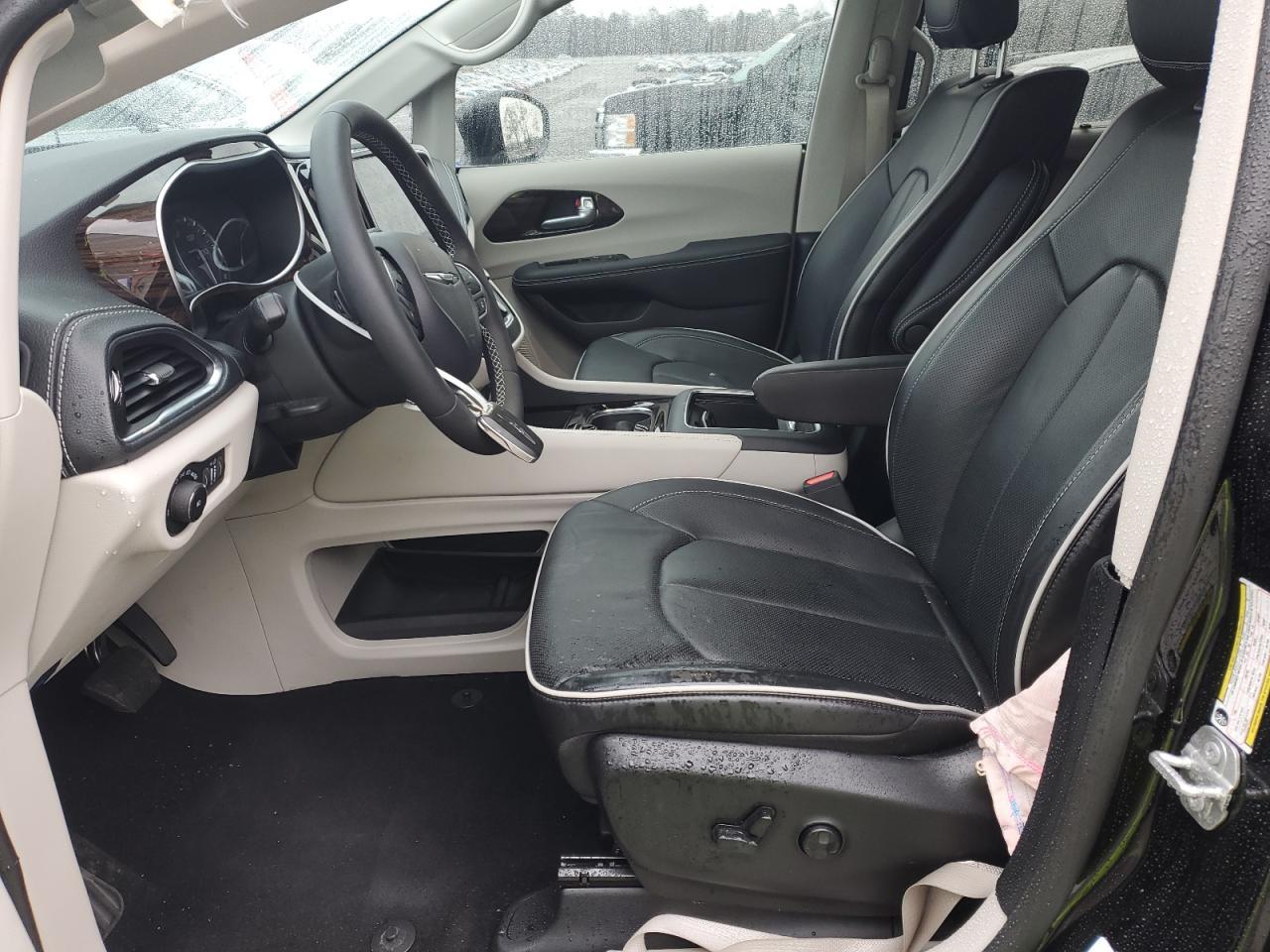 2024 Chrysler Pacifica Limited - Image 7