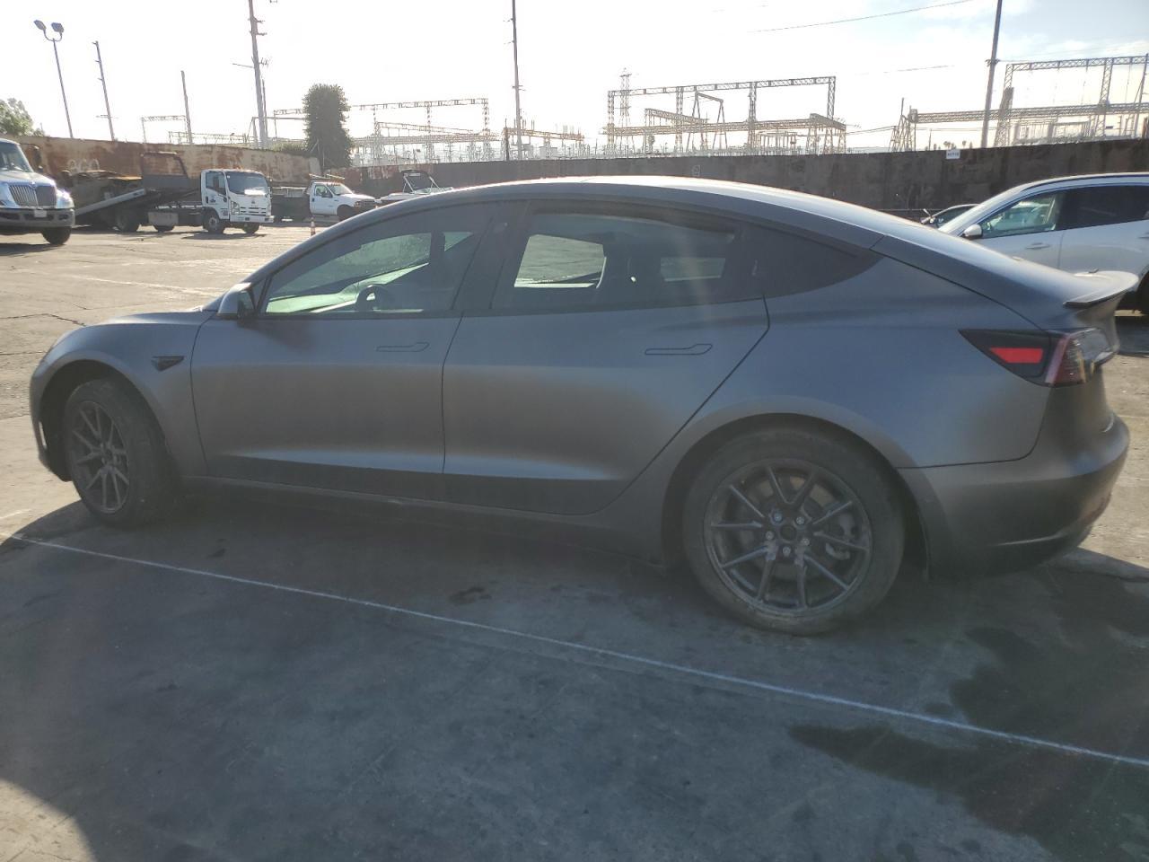 2018 Tesla Model 3 - Фото 2