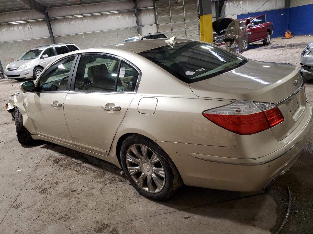 2009 Hyundai Genesis 3.8L - Image 2