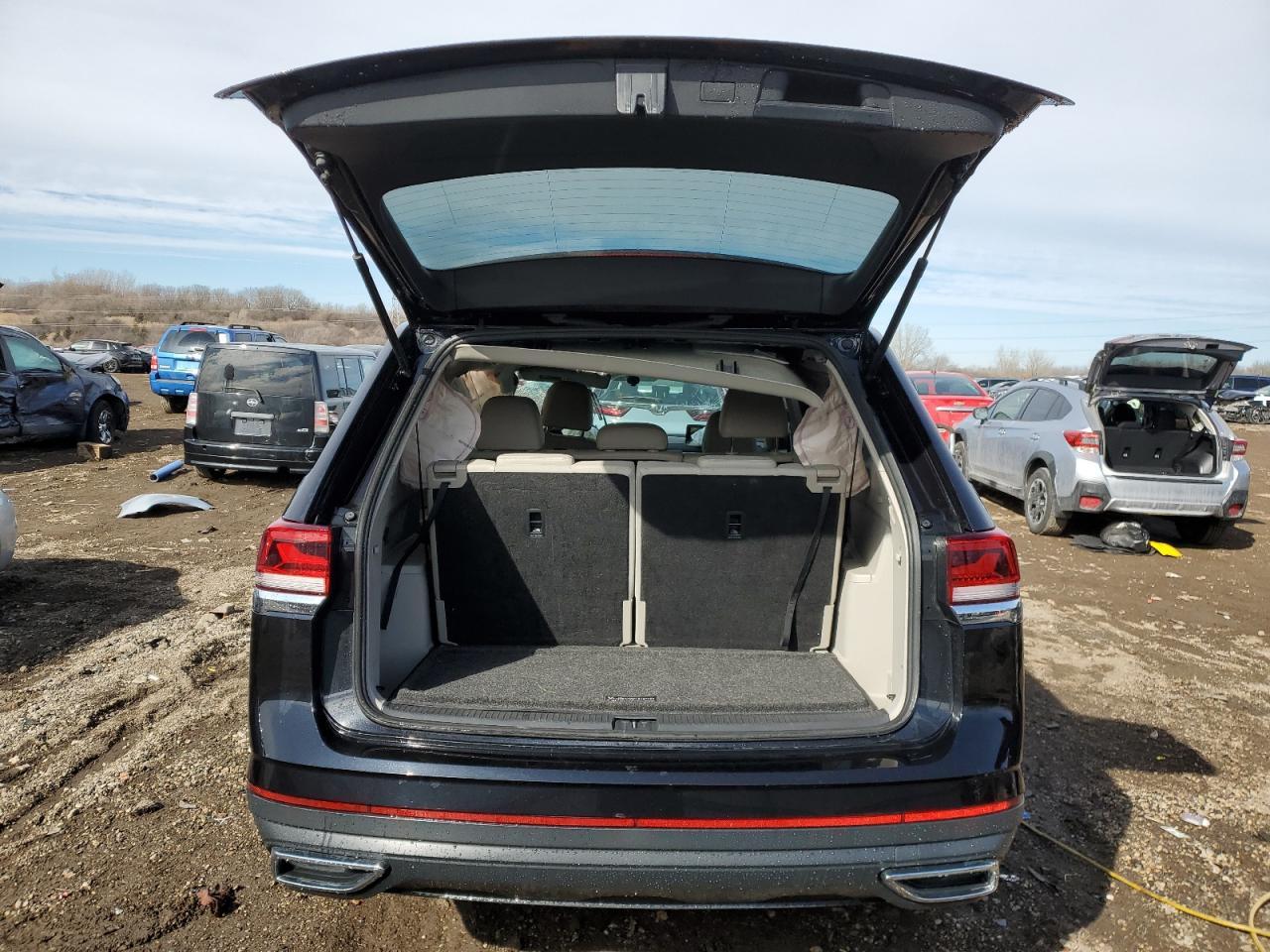 2022 Volkswagen Atlas Se - Image 6