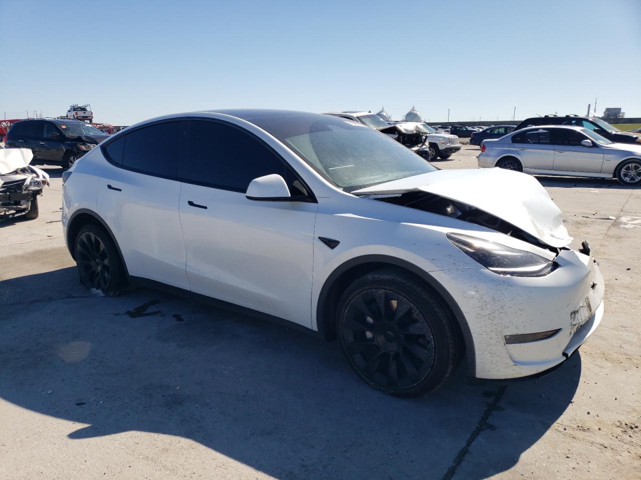 2023 Tesla Model Y - Фото 4