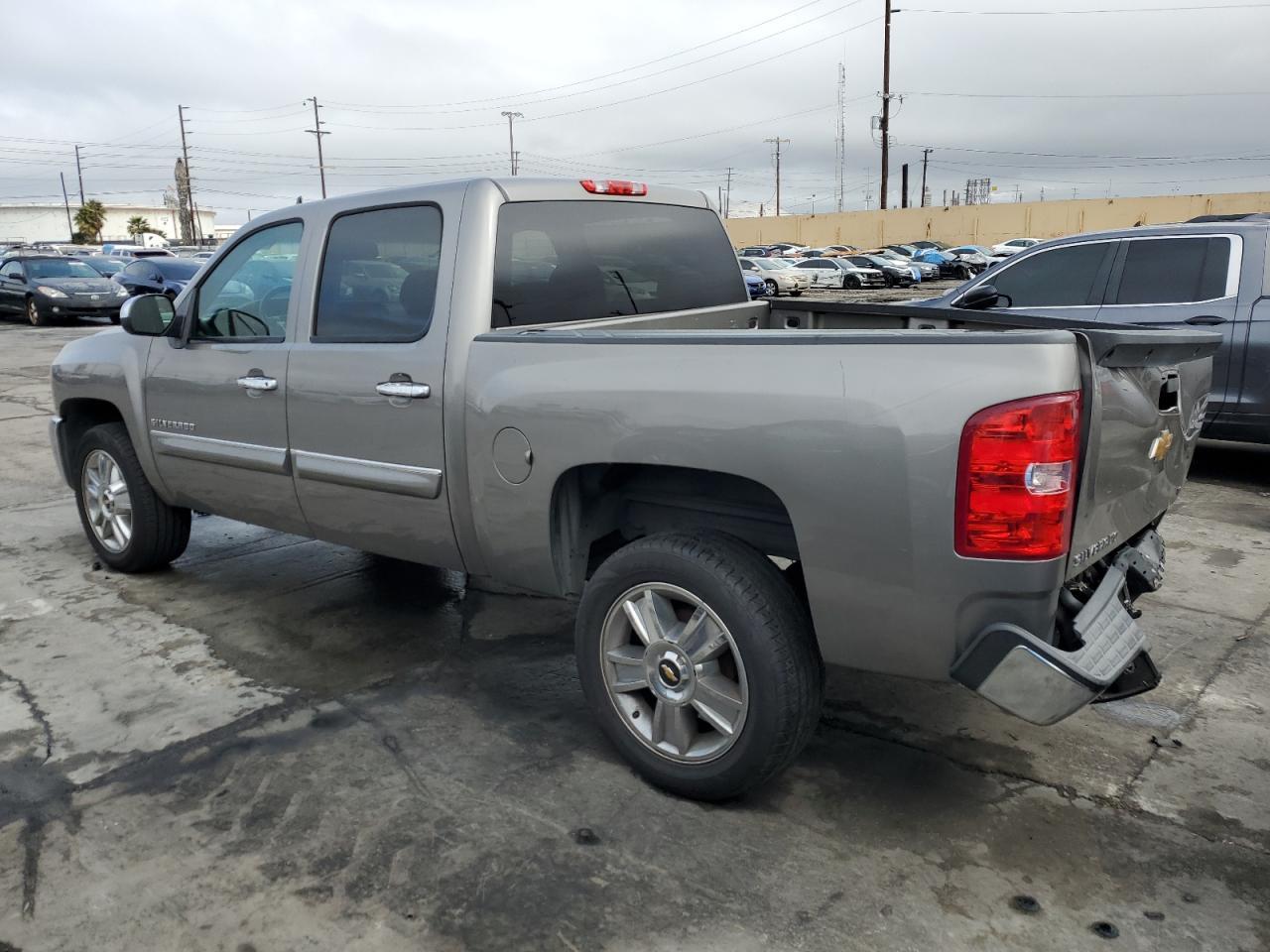 2013 Chevrolet Silverado C1500 Lt - Image 2