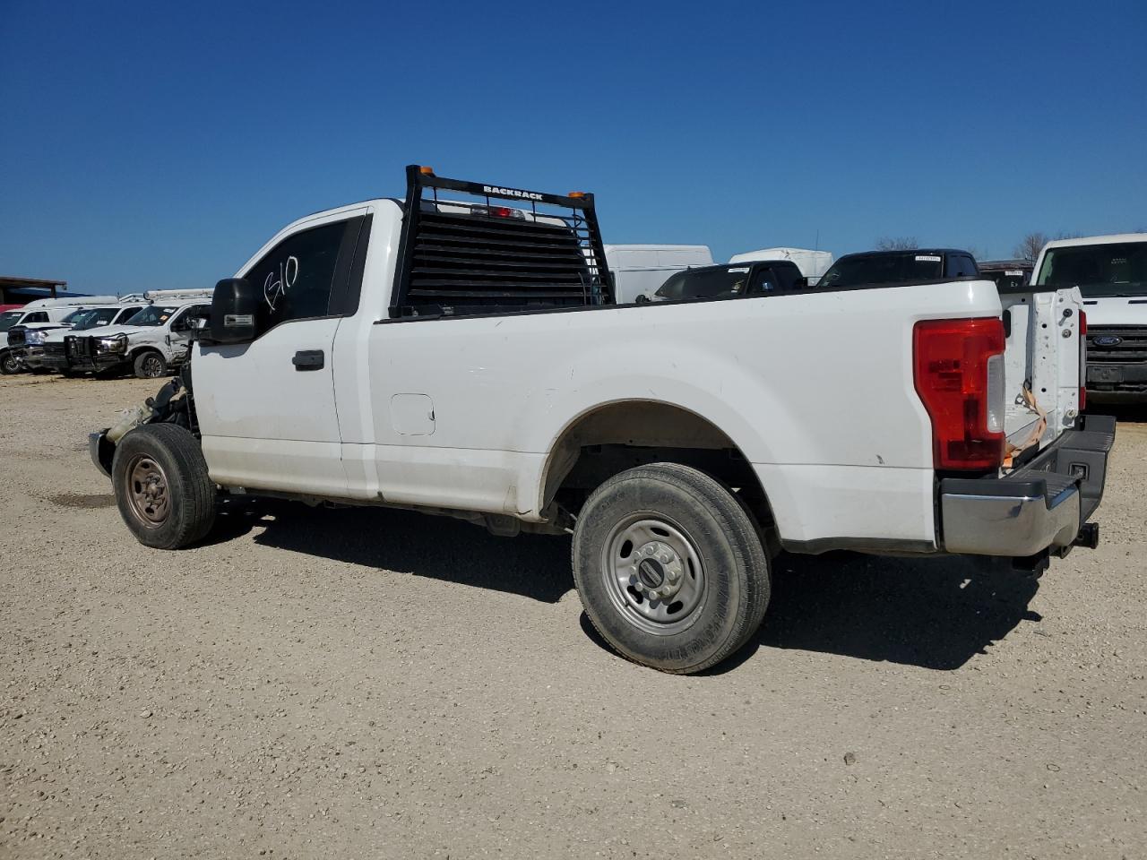 2019 Ford F250 Super Duty - Фото 2