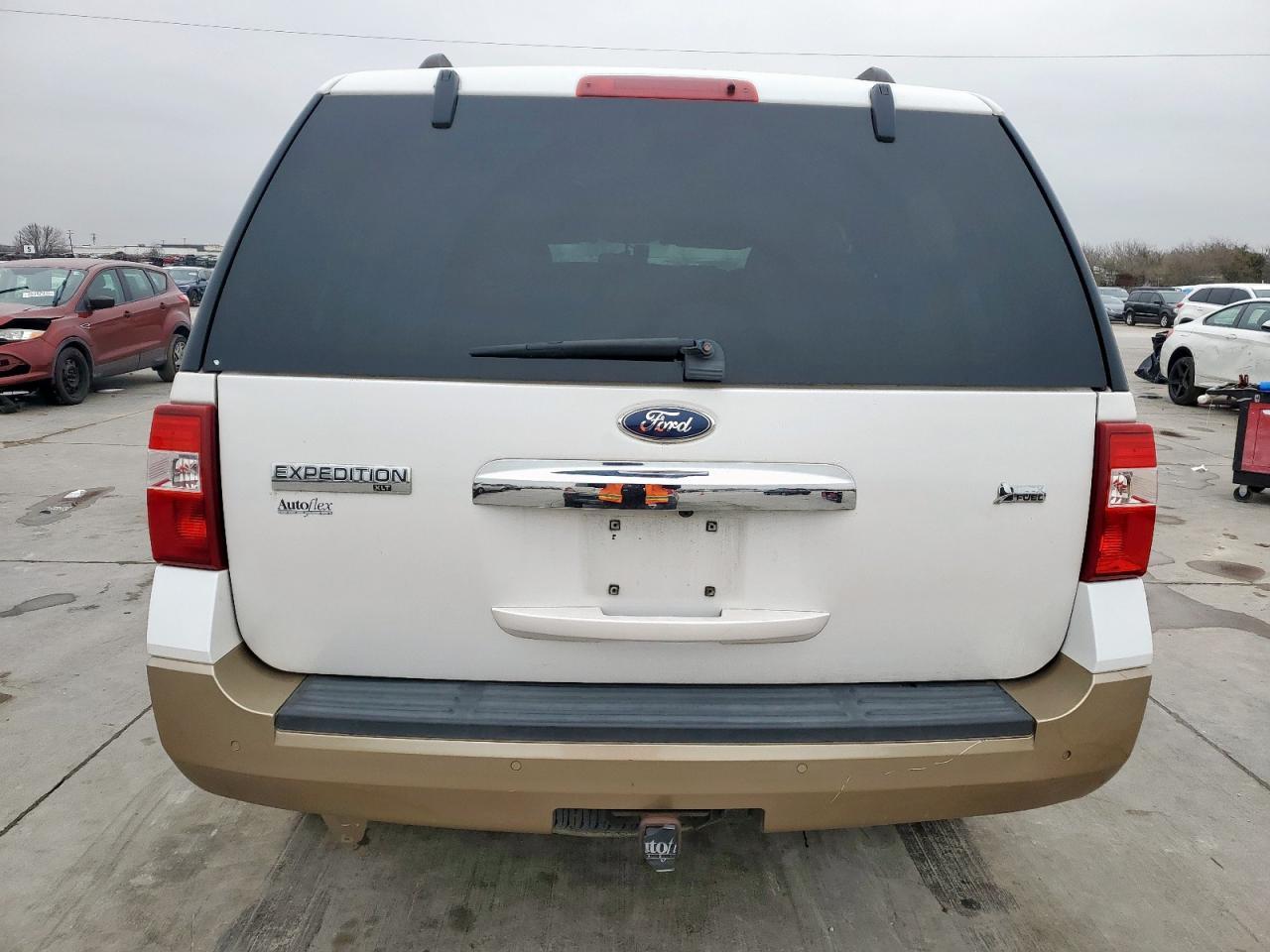 2011 Ford Expedition Xlt - Фото 6